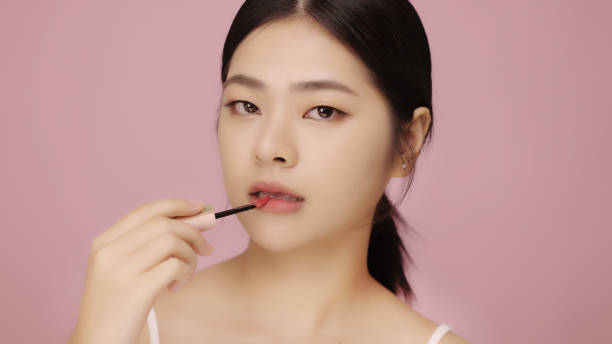 How to make your lips pink and soft again naturally